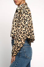 Load image into Gallery viewer, LEOPARDO SATIN BLOUSE
